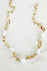 Chunky Pearl & Chain Necklace