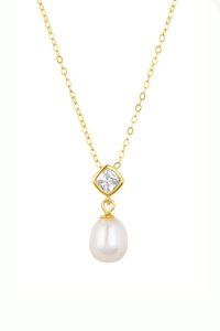 Maen Pearl Necklace